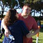 Un joven llora tras la masacre en el instituto Stoneman Douglas.