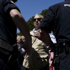 5c8aa0f32000009d036f6bf6