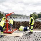 5c8ab313250000e203c97a8a