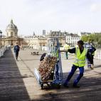 5c8ab314230000d504238933