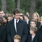 Pablo de Grecia y su esposa, Marie-Chantal Miller, con sus hijos. A la izquierda la reina Sofía; detrás, Cristina de Borbón.