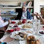 5c8ab2f32400006f054c48a3