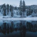 Bosque Nacional Angeles en Jackson Lake, California. Foto de a t t i l a/Snapwire.