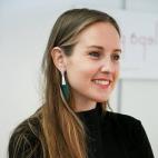 5c8a61dd240000f404a30335