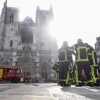 5f12d425270000130de6701c