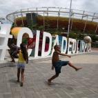 5c8abe75250000bd0581aad5