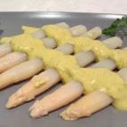 Esta sencilla salsa mejora el sabor de los esp&aacute;rragos y adem&aacute;s es apta para diab&eacute;ticos.