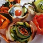 Esta receta muestra una forma bonita y original de presentar un plato saludable. No hace falta masa para hacerla, solo estos tres ingredientes.