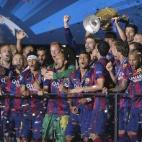 5c8b7300240000f404a4be62