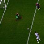 5c8b731322000051001aef97