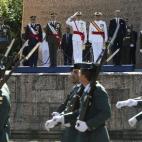 5c8b7198360000ba1a6d1897