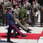 5c8b719b2400004205a4bade