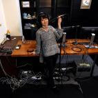 Yuniko Chung, de 24 a&ntilde;os, locutora en un programa de videojuegos, en su oficina en Taipei, Taiw&aacute;n. &quot;Siempre oigo a la gente decir que no siguen programas o producciones de videojuegos que lleven mujeres porque las buscan por s...