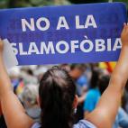 5c8a6a1f250000e203c9040b