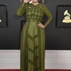 5c8abeea20000043046fabfe