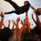 5c8b0c412000009d037007f5