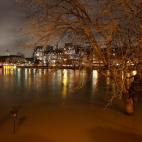 5c8a56a52500000704c8ebff