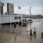 5c8a56a72300007f0122faf5