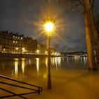 5c8a56a82500000704c8ec04