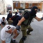 5c8a54c4250000e203c8e993