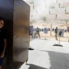 5c8a54c7260000e104fe376f