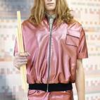 5c8b7f6b240000f404a4dea2