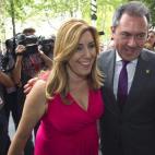 El PSOE recupera la joya de Sevilla. El alcalde será Juan Espadas, a quien ha acompañado Susana Díaz.