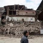 5c8b80672500000d04cad4f6