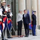 5c8a52aa260000e804fe34ae