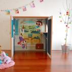 DreamHut mini de Yuhuhugs Una casita de juegos interactiva con actividades, cuentos y aventuras, diseñada para despertar la creatividad de los niños y evolucionar con ellos. Cuando no se utilice, puede convertirse en armario o escritorio.