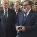 5c8b808e240000f7054da56e