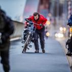 5c8a52932300007f0122f599