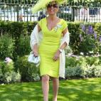 5c8b609323000004012493a9