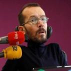 Contra Echenique: "Un comunista hablando d cristianismo, lo q nos faltaba por ver, ellos q dec&iacute;an q la religi&oacute;n era el opio del pueblo y q solo en Espa&ntilde;a quemaron 20.000 templos y asesinaron a miles d personas solo por ser c...