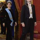 5c8aab5c250000bd058185f5