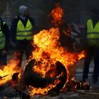 5c8a41d82400000a05a2d721