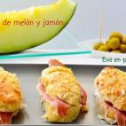 Con pan casero y melón en lonchas. Puedes ver la receta completa en Cookpad