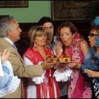 María Teresa Campos, Marujita Díaz y Rocío Carrasco, en un programa de televisión por el 26 cumpleaños de Rocío.