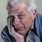 El escritor, pintor, guionista, historiador y cr&iacute;tico de arte brit&aacute;nico falleci&oacute; el 2 de enero a los 90 a&ntilde;os en su residencia en Francia. Fue uno de los escritores m&aacute;s influyentes de su generaci&oacute;n ...