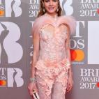 5c8aabc33b000037066c5a3c