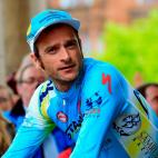 El ciclista italiano muri&oacute; el s&aacute;bado 21 de abril a los 37 a&ntilde;os en un accidente de circulaci&oacute;n durante un entrenamiento en las calles de la zona de Ancona (Marcas, centro de Italia). Scarponi, del equipo Astana y gana...