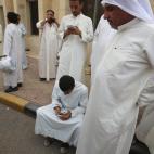 5c8b6b93240000f404a4ab80