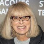 La actriz Mireille Darc, emblema del cine franc&eacute;s de los a&ntilde;os 60 y 70, falleci&oacute; el 28 de agosto a los 79 a&ntilde;os en Par&iacute;s. Apodada La grande sauterelle (El gran saltamontes), nombre que le vino del t&iacute;tulo ...