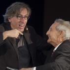 Juan Carri&oacute;n Ga&ntilde;&aacute;n (Madrid, 1924), el profesor de ingl&eacute;s cuya historia inspir&oacute; la pel&iacute;cula Vivir es f&aacute;cil con los ojos cerrados de David Trueba, falleci&oacute; el mi&eacute;rcoles 30 de...