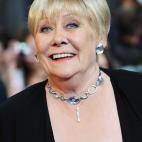 La actriz inglesa falleci&oacute; el 25 de septiembre de 2017, en su casa en Whitefield, Manchester, Inglaterra, a los 77 a&ntilde;os. Su papel de Vera Duckworth para la serie Coronation Street la llev&oacute; a la fama en los a&ntilde;os ...