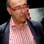 El compositor y pianista falleci&oacute; el 4 de diciembre a los 77 a&ntilde;os en su localidad natal Vinar&oacute;s (Castell&oacute;n) tras una larga enfermedad. Carles Santos fue cineasta, compositor, pianista y escen&oacute;grafo. A&nbs...