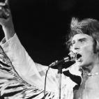 El m&uacute;sico y actor Johnny Hallyday (aqu&iacute;, en el Palais Des Sports de Par&iacute;s el 13 de mayo de 1969) falleci&oacute; en Par&iacute;s en noche del 5 al 6 de diciembre a los 74 a&ntilde;os a causa de un c&aacute;ncer. ...