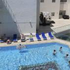 5c8aa1db360000a61b6bbfe4