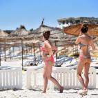 5c8aa1de250000e203c952af