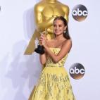 MEJOR ACTRIZ DE REPARTO: Alicia Vikander por La chica danesa